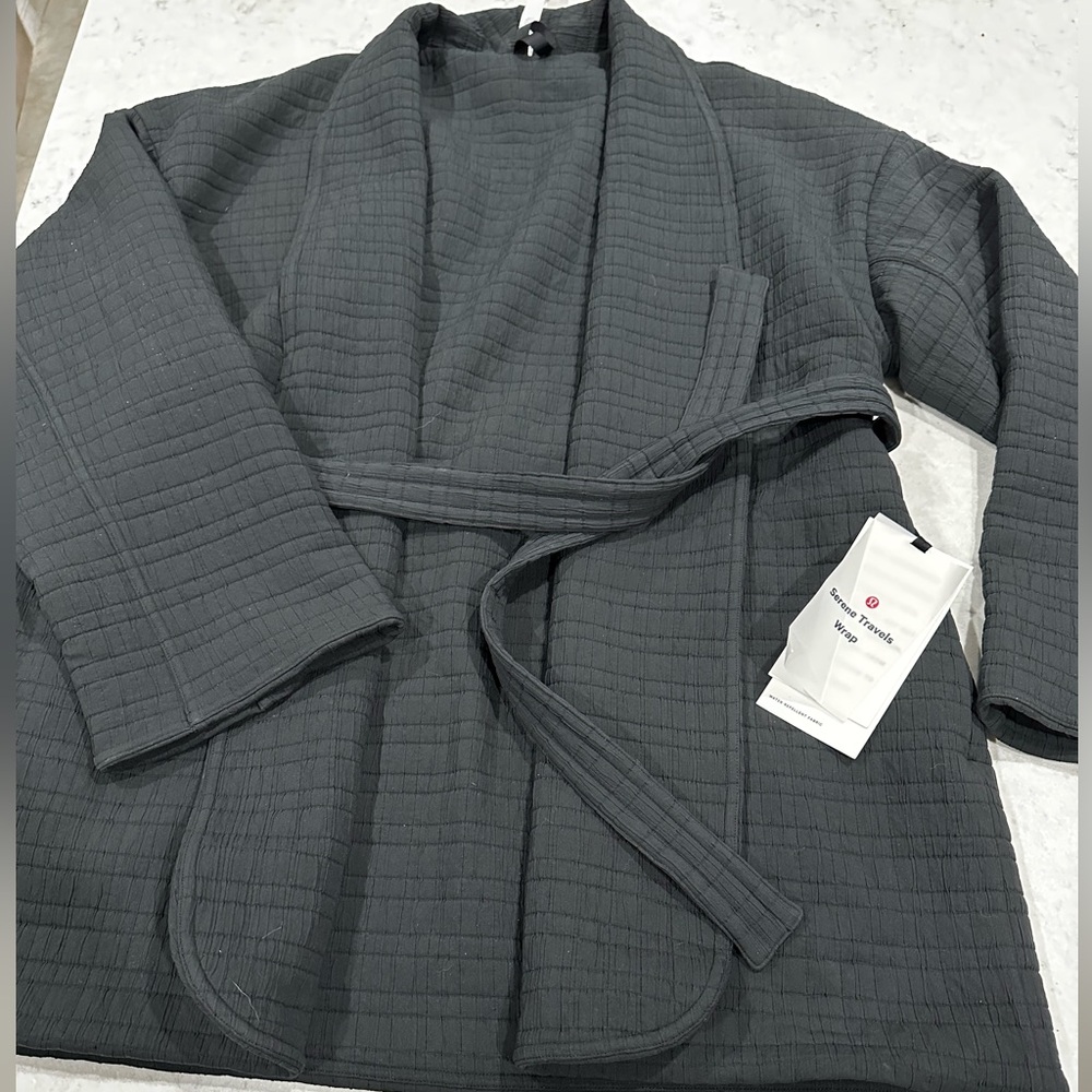 Lululemon serene travel wrap